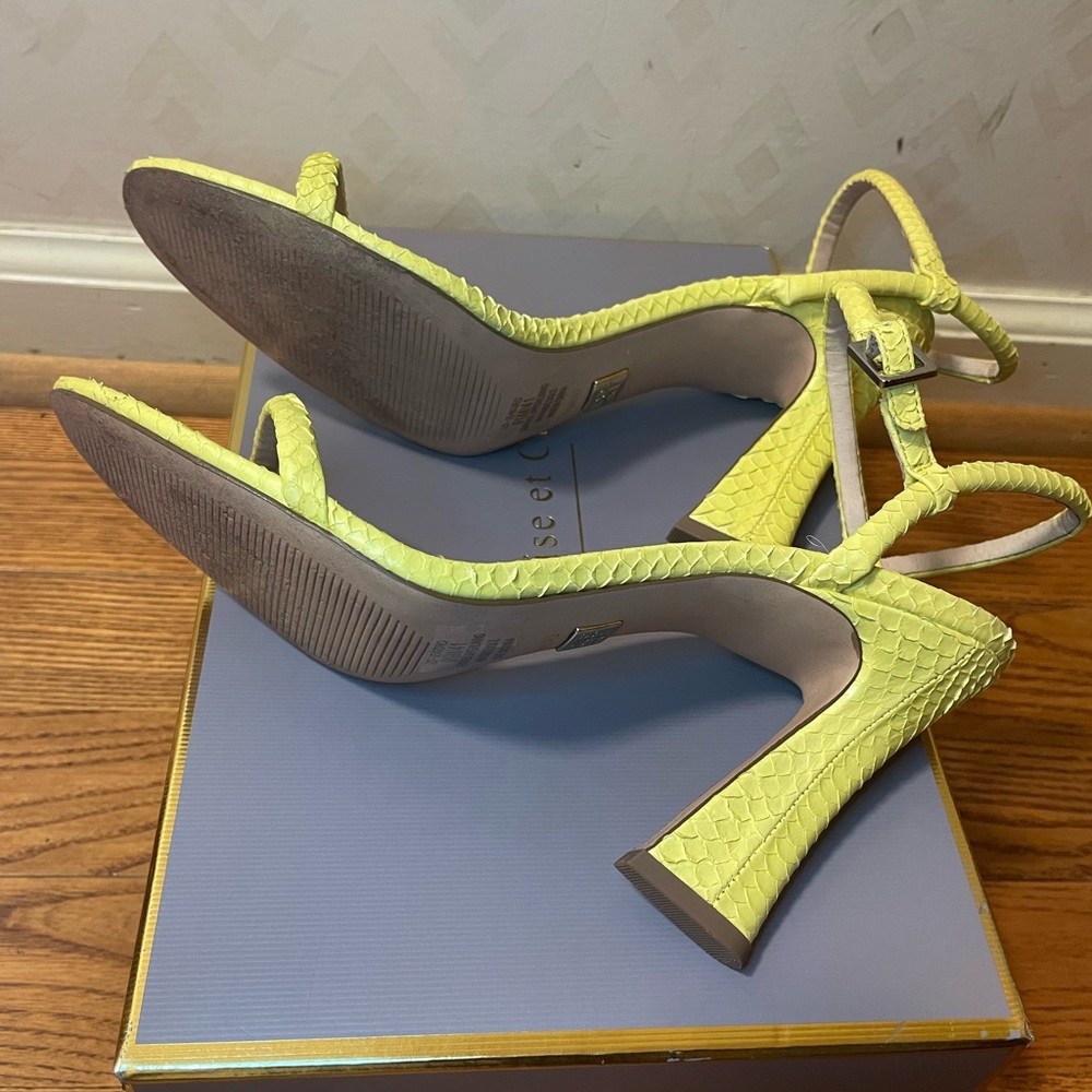 💛Louise et Cie Yellow High-Heeled Sz 9.5 Sandals🌟 - Picture 6 of 8